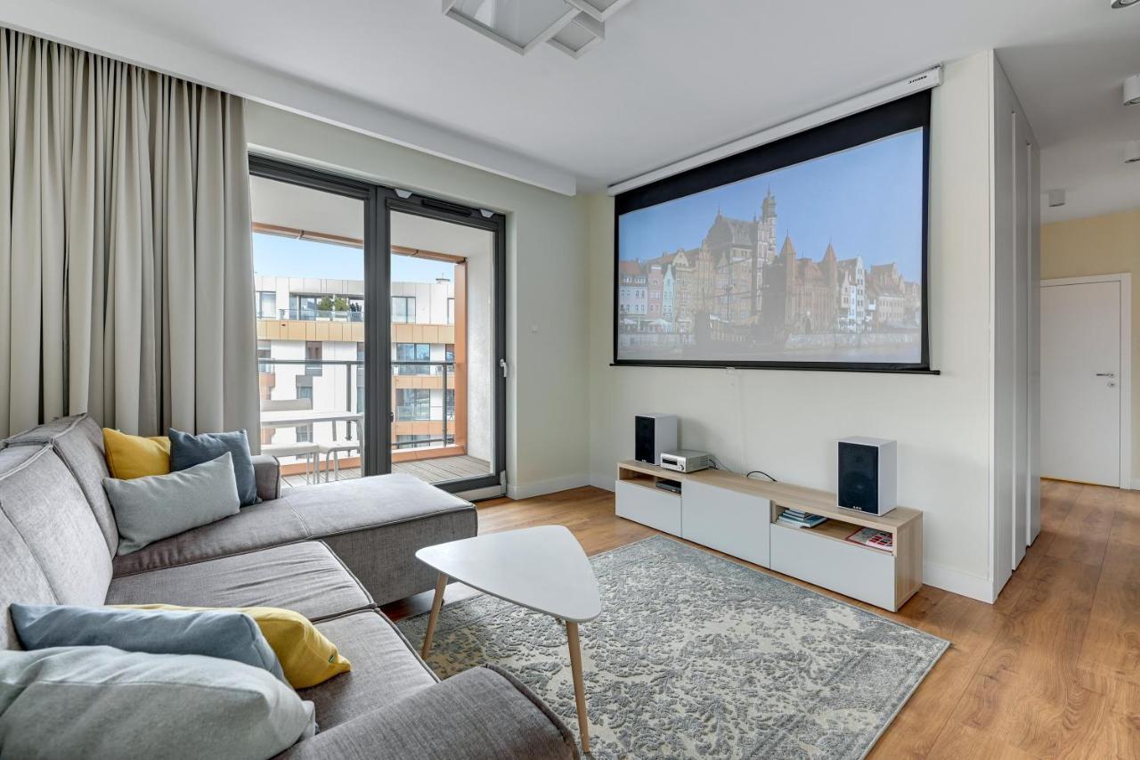 Premium Family & Business Old Town Riverside Apartment With Parking 그단스크 외부 사진