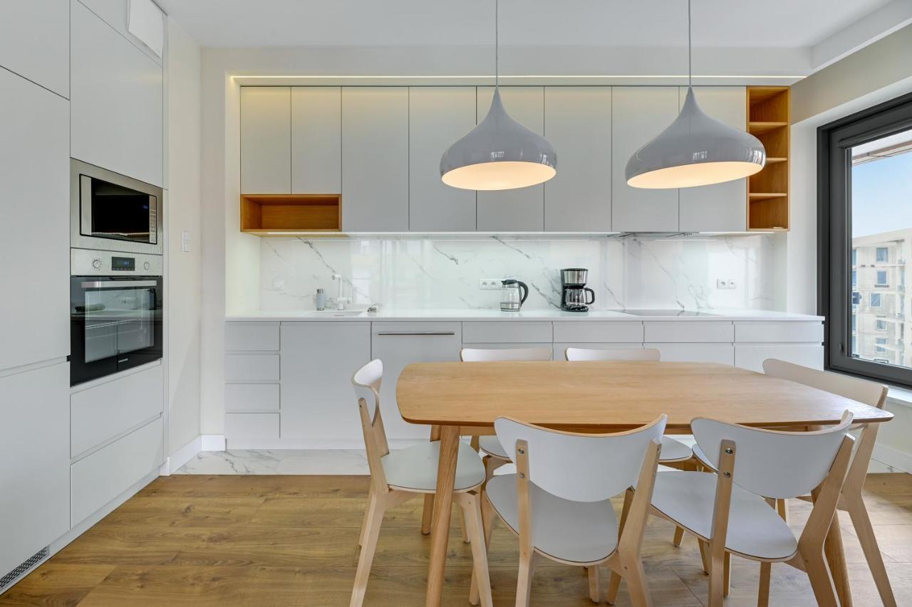 Premium Family & Business Old Town Riverside Apartment With Parking 그단스크 외부 사진